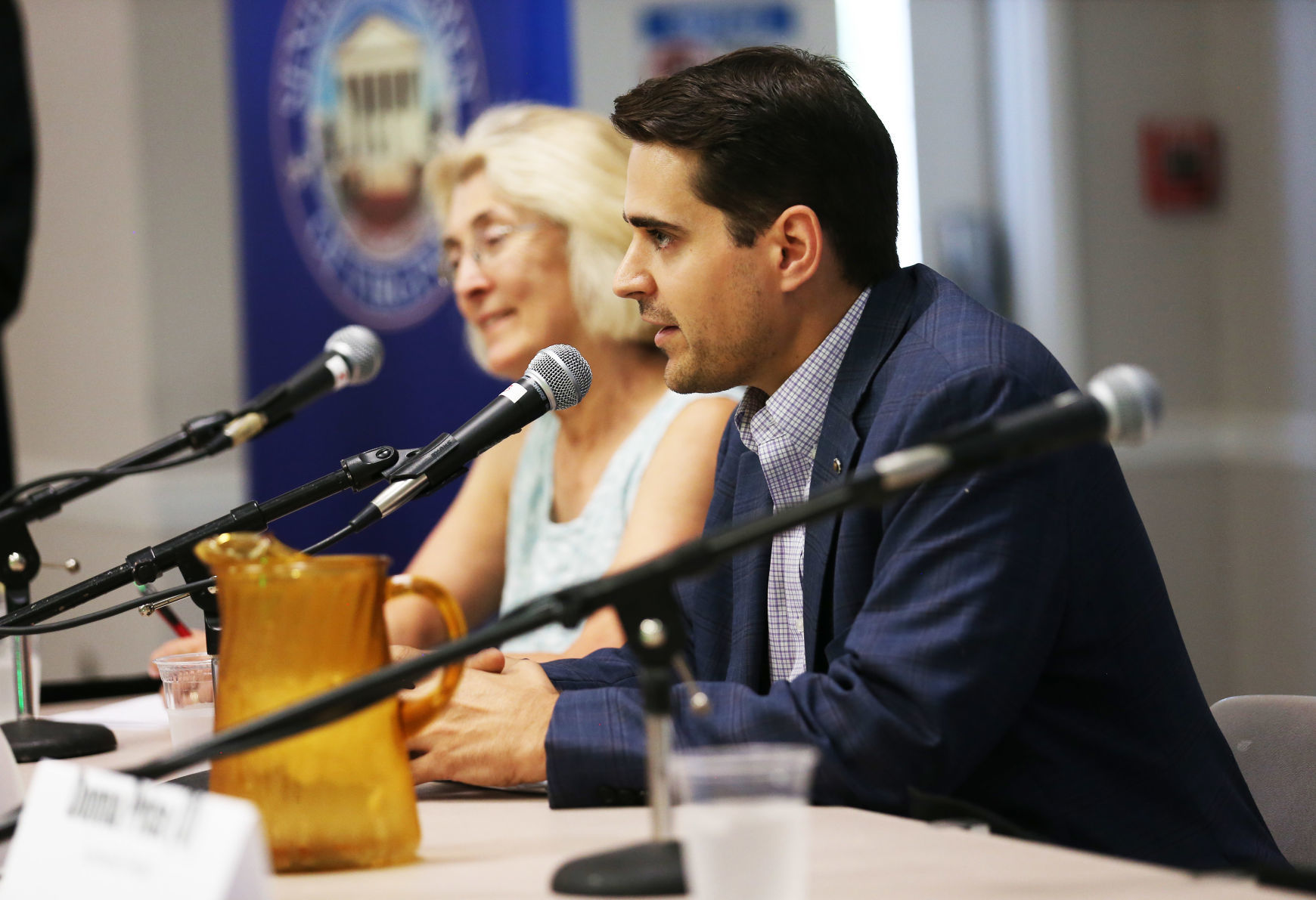 20190912_cdp_news_BosDebate442.JPG